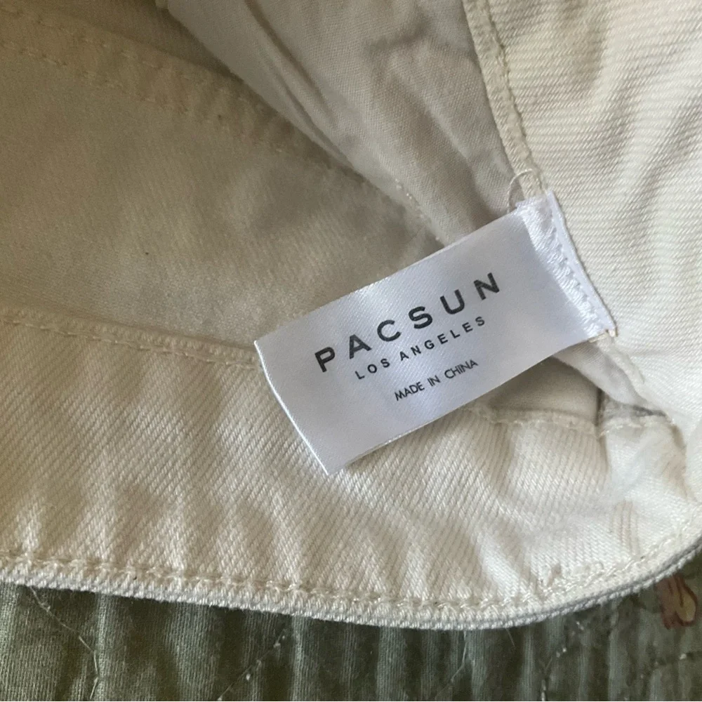 PacSun Two-Tone White and Tan Colorblocked Denim Shorts - Picture 6 of 11